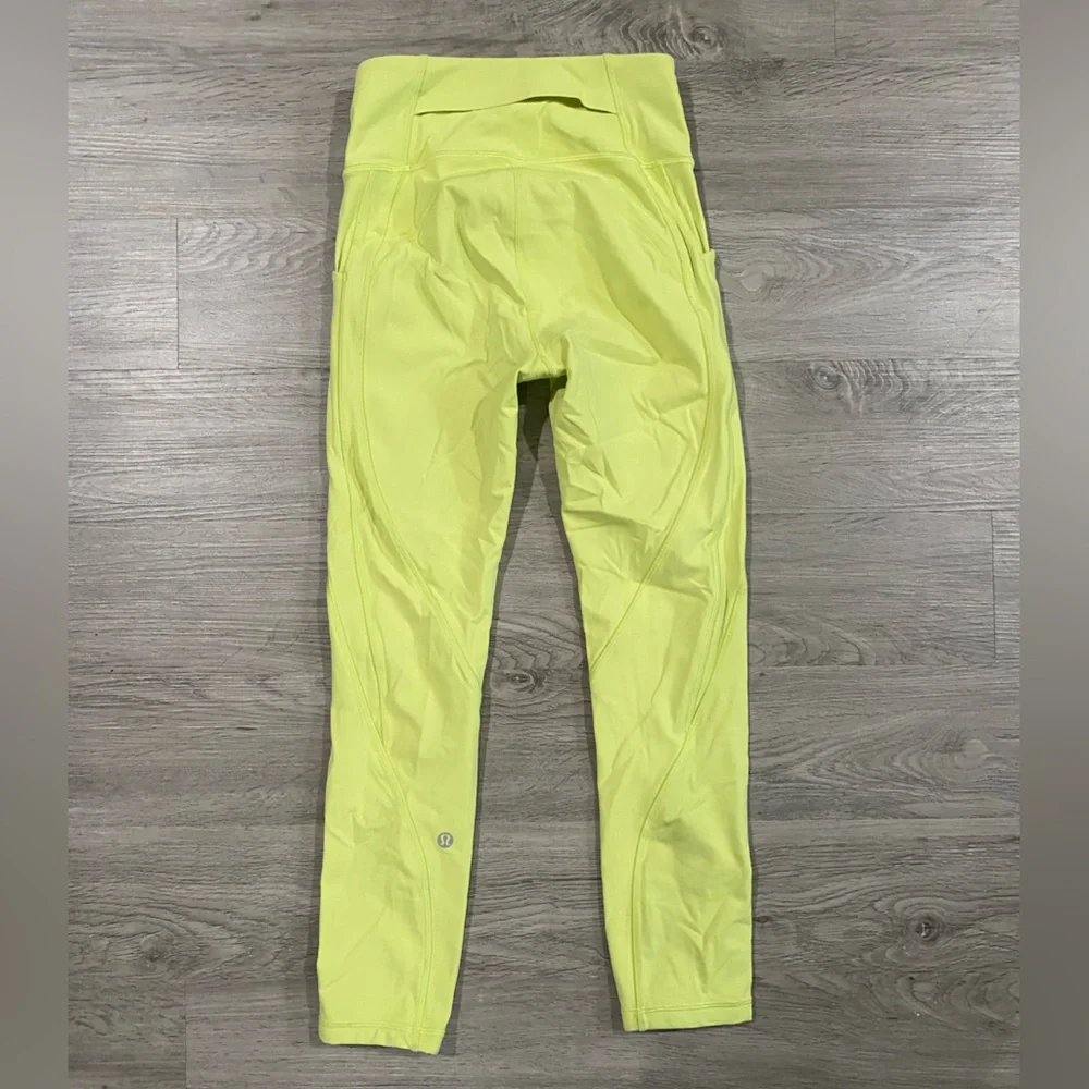 Lululemon Time‎ To Sweat Crop 23